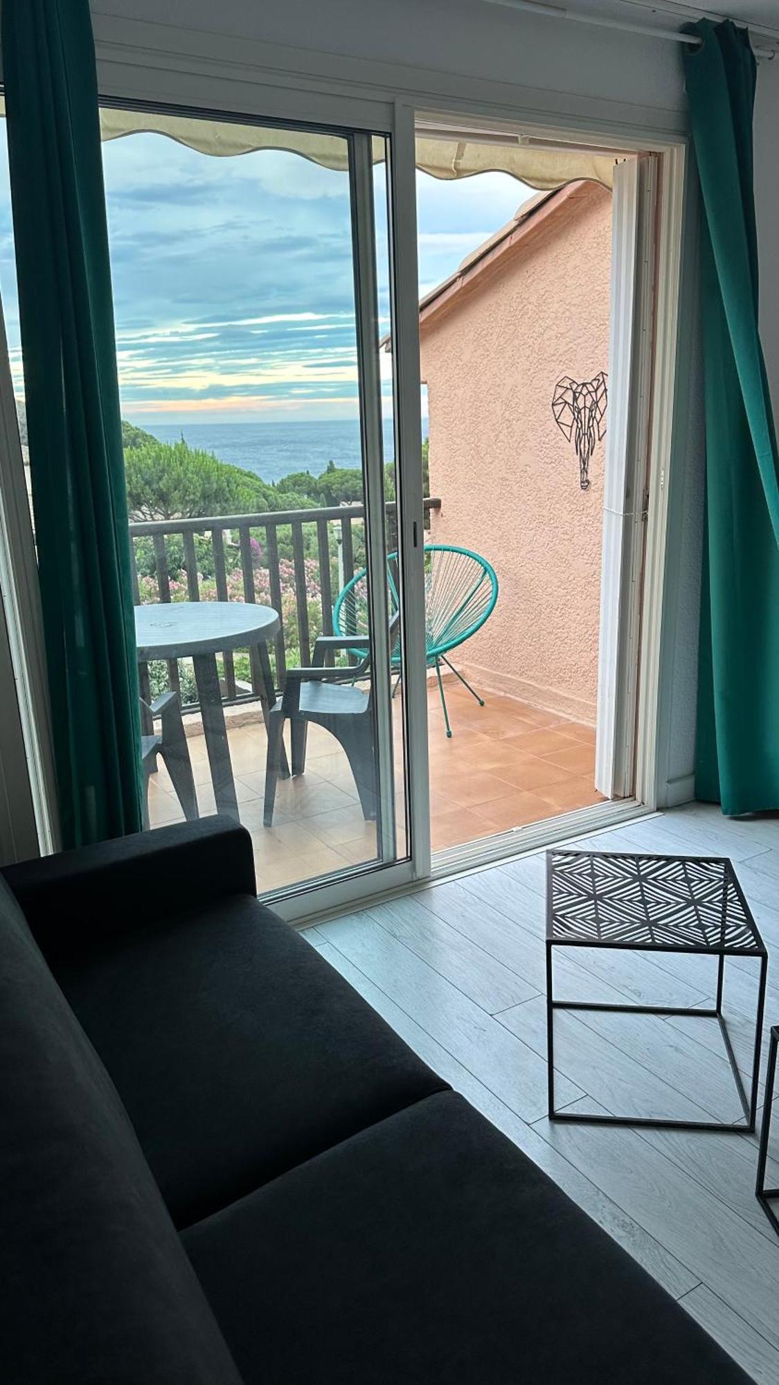 Lumineux Studio Vue Mer Sainte-Maxime Exterior foto